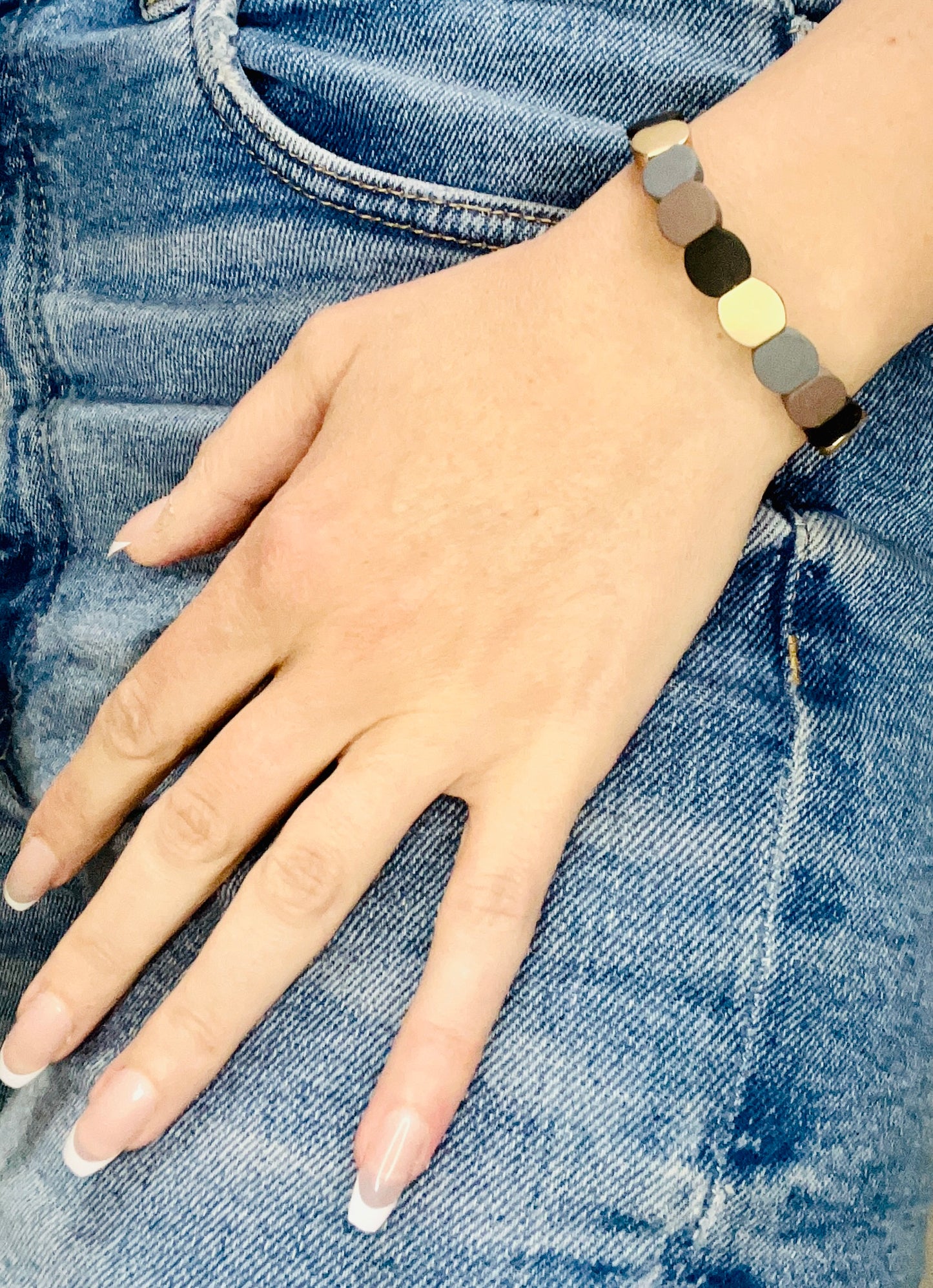 Hexa_Linear_Black