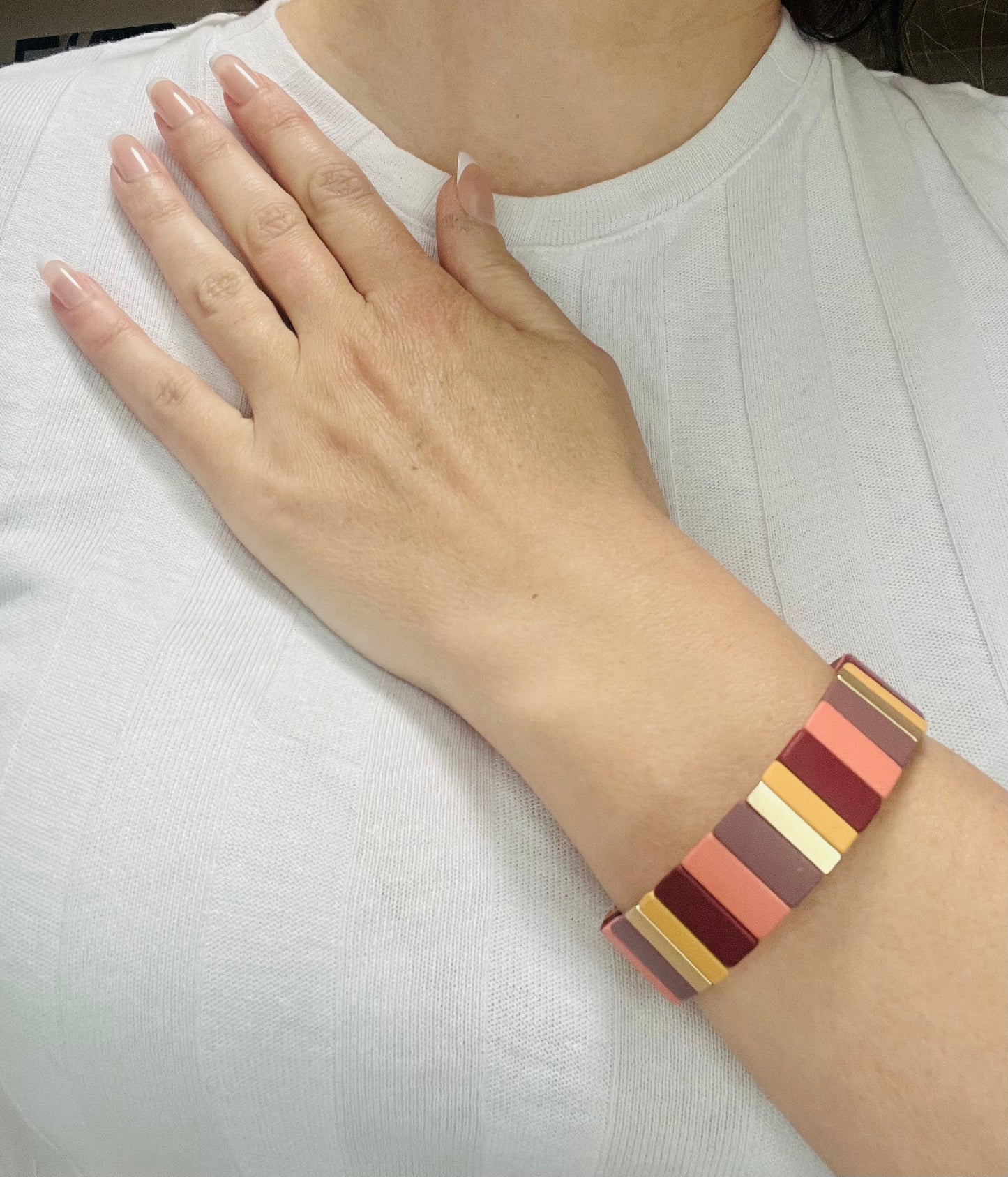 Luxe_Link_Bracelet_Chest_Coral