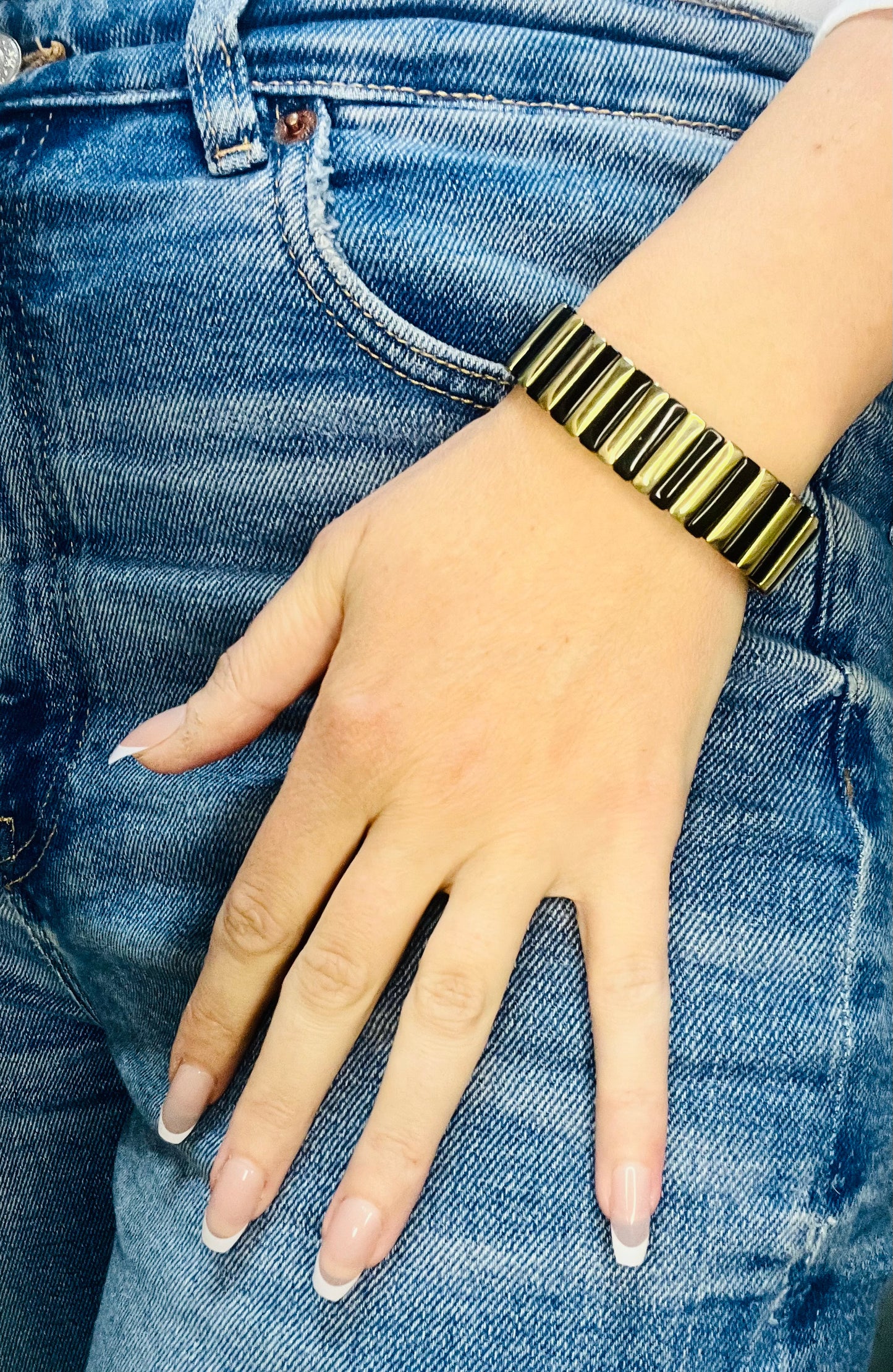 Offset Shift Bracelet - Black