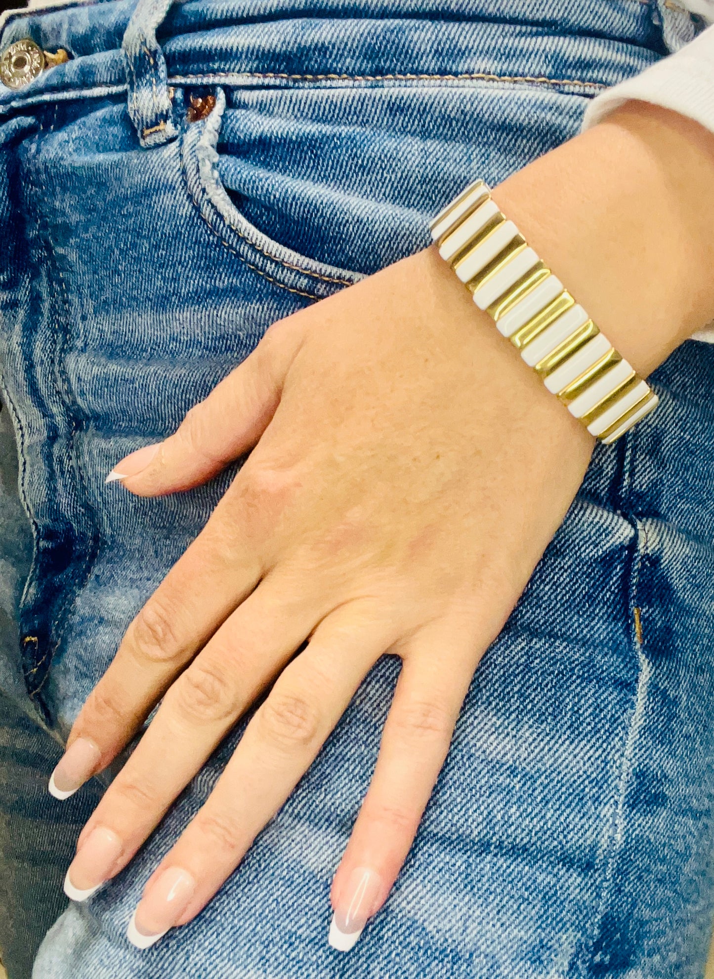 Offset Shift Bracelet - White