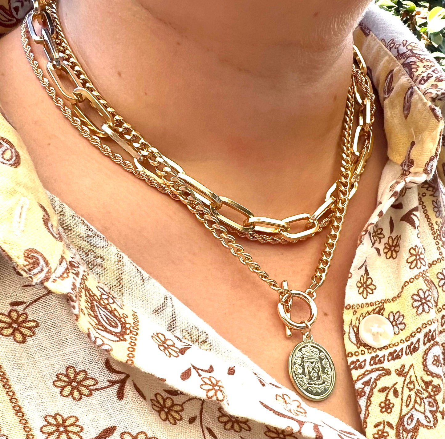 Republique Gold Necklace - 3 Layers