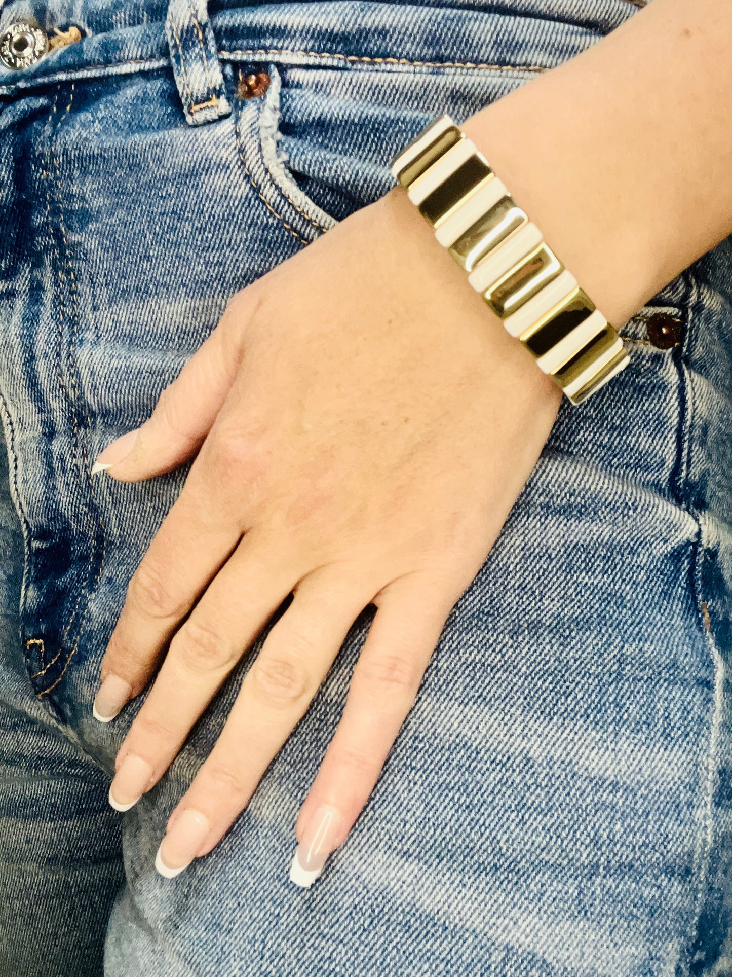 Even Line Bracelet - Black